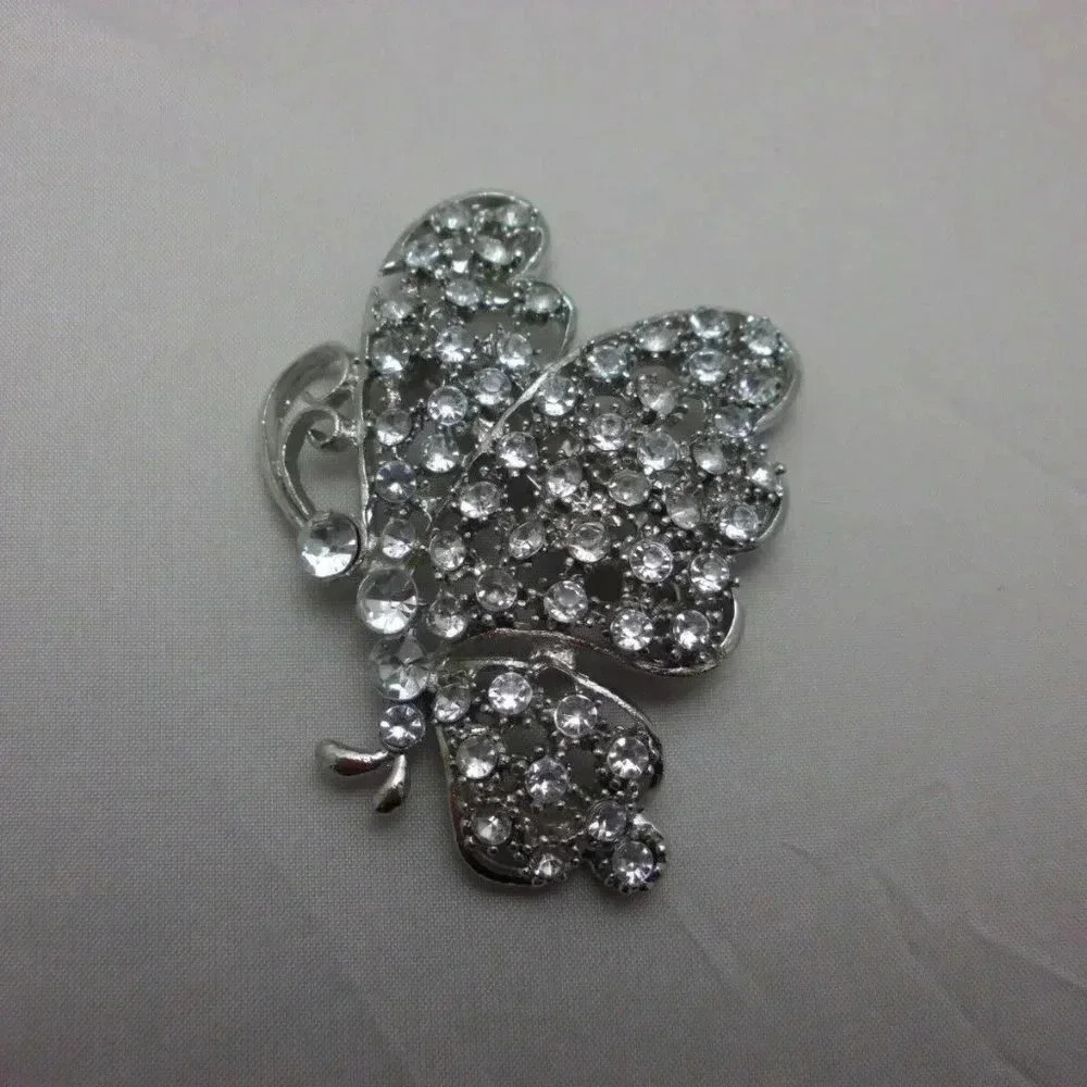 Silver Clear Plastic Rhinestone Butterfly - Picture 3 of 4